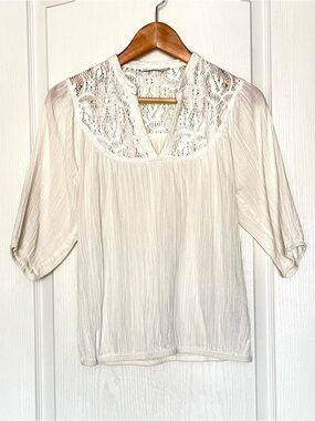 Ricki’s White Lace Boho Blouse Peasant Gauze Top Size 0 Cottagecore Romantic
